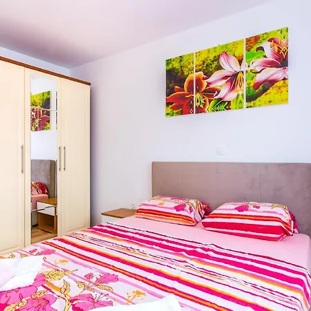 Dragan K2 - A2 Second Floor - Mpolo *