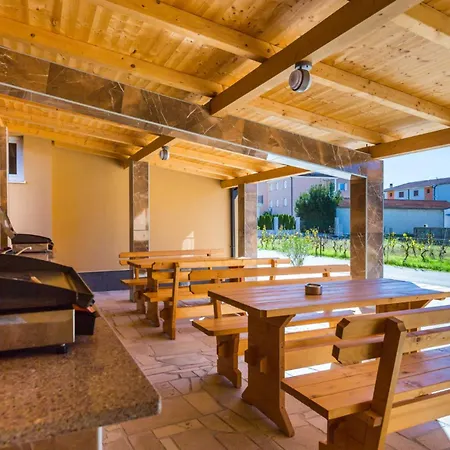 Dragan K2 - A2 Second Floor - Mpolo Apartment *