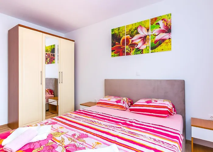 Dragan K2 - A2 Second Floor - Mpolo *