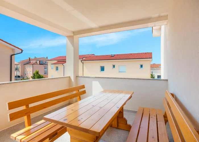 Dragan K2 - A2 Second Floor - Mpolo *