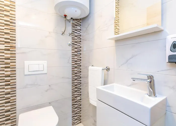 Dragan K2 - A2 Second Floor - Mpolo *